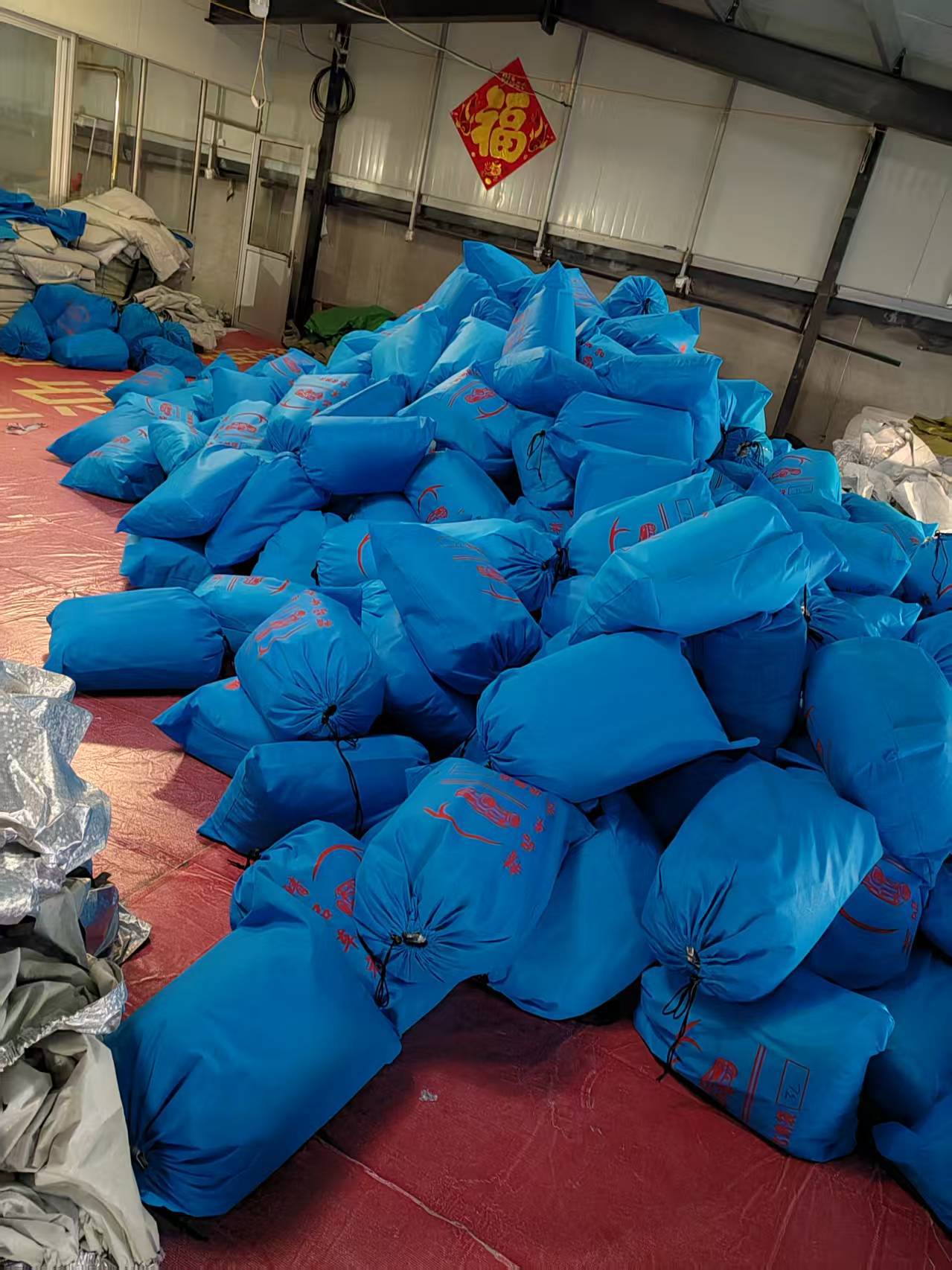 Car Cover, Car Hood, Full Car Protection Against Sun, Rain, Snow, Dust, and Bird Droppings, Suitable for All Seasons