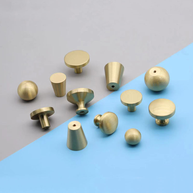 現代簡約純輕奢衣櫥鞋櫃黃銅五金拉手拉絲金色單孔抽屜櫃門長把手