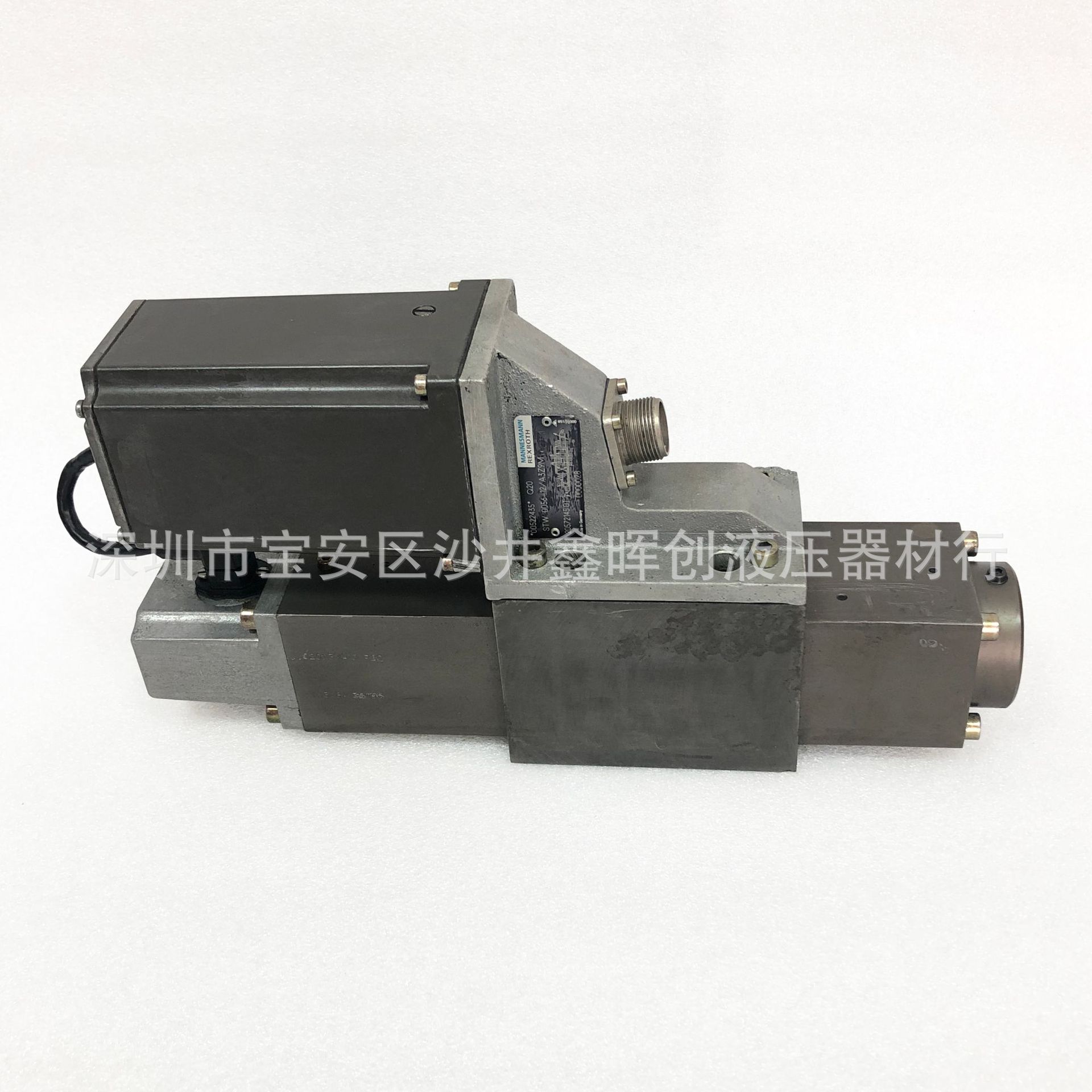 销售维修注塑机用德国电液比例阀STW 0056-12/A3Z9M力士乐