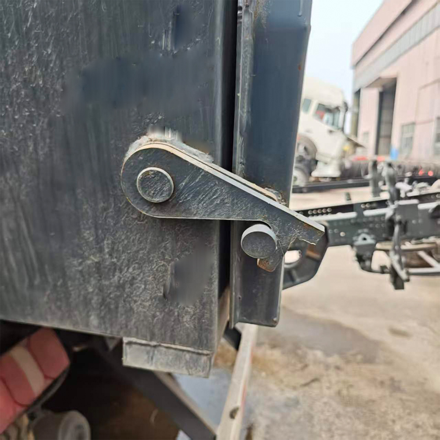 Manufacturer of Cross-Border Heavy-Duty Truck Howo, Eight-Wheel Dump Truck, Engineering Dump Truck, Earthmoving Transport Truck, 371 Horsepower Dump Truck