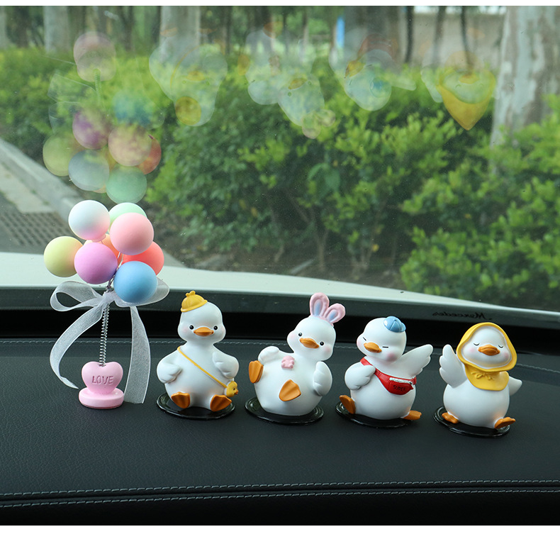 Creative Car Internet Celebrity Duck Car Ornaments New Cute Car Center Console Car Interior Decoration Ornaments for Women