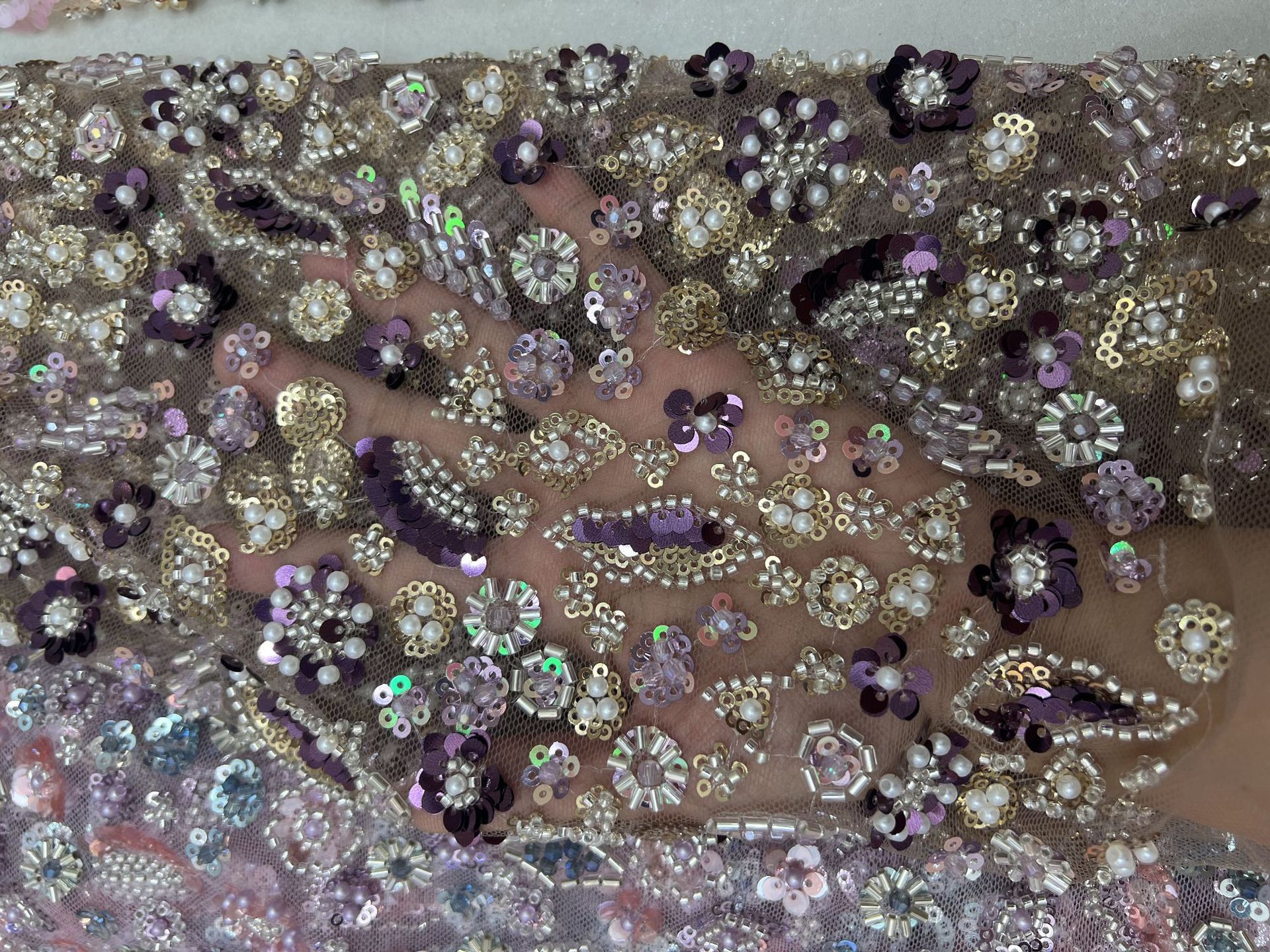 industria pesada multicolor cuentas sequillas cristal diamante tubo de cuentas bordado tela África Medio Oriente Europa América moda tela de boda