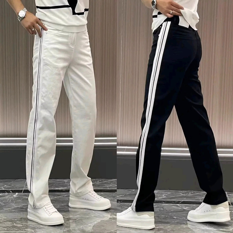 Otoño nuevos pantalones vaqueros elásticos de moda para hombres Pantalones rectos sueltos de cinta lateral juvenil pantalones de pierna ancha lavados versátiles