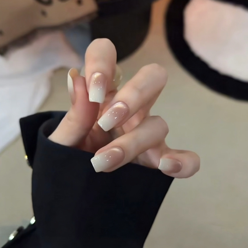 Caita-[Chunyou] French-Style Nail Art, Sweet and Elegant, Pure and Alluring Style, Nail Tips That Enhance Complexion, Wholesale Wearable Nails