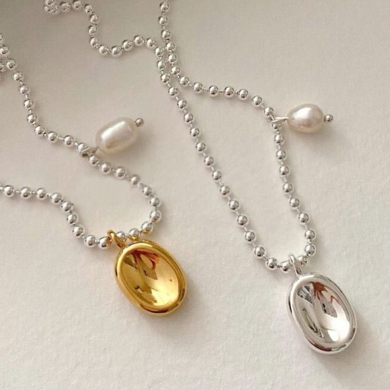 Necklace pearl