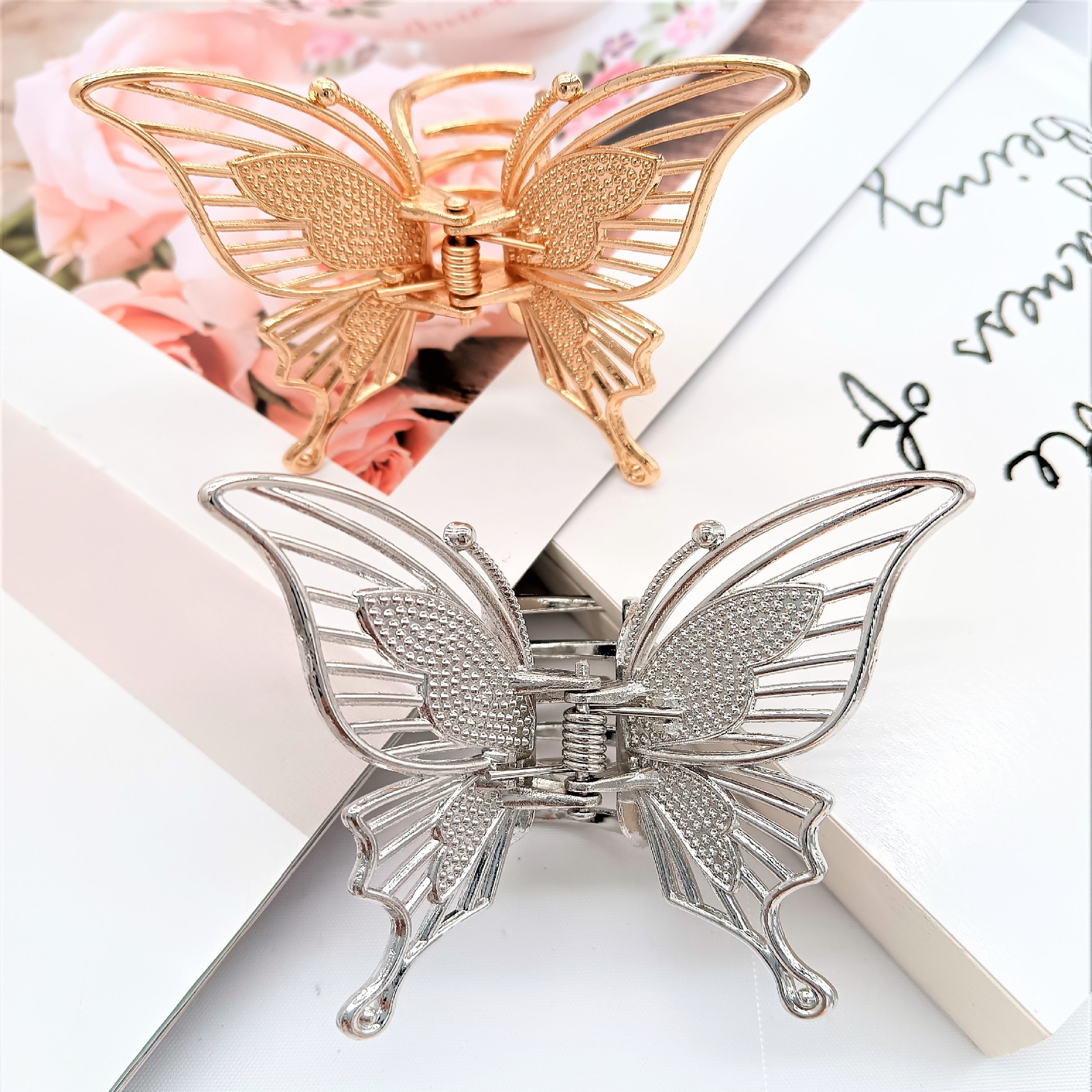 55g Weight Hair Claws Hair Accessories Type 1 Piece Quantity Holiday, Daily Occasion Alloy Material Solid Color Pattern Women's Gender Plating Design Simple Style, Classic Style Style Women's Simple Style Classic Style Solid Color Alloy Plating Hair Claws 2