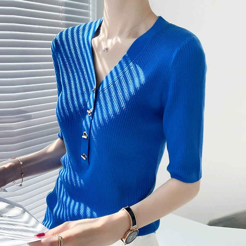 Пригородная универсальная весенне-летняя вязаная футболка-пуловер с V-образным вырезом и металлической пряжкой, Женская однотонная Приталенная футболка с коротким рукавом и подкладкой