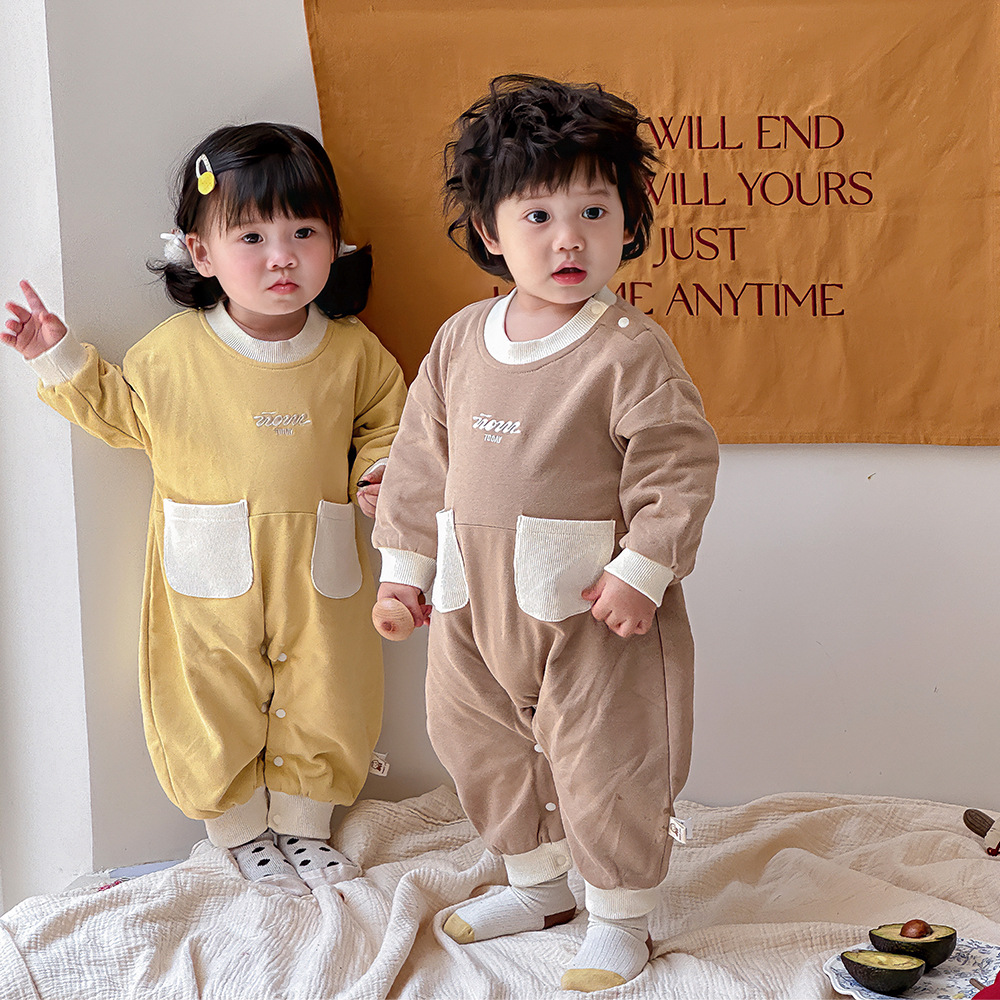 Ropa de bebé ropa de primavera mono bolsillo de color de contraste mameluco de manga larga forro de algodón traje de escalada para recién nacidos de 0-18 meses