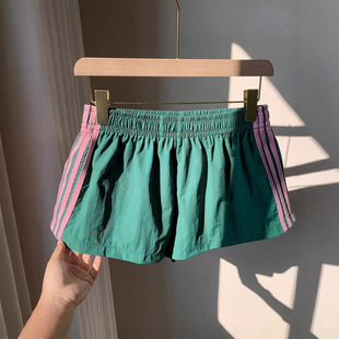 �W��Ů�b���l�\�Ӷ�ѝ�ļ��¿�F؛ײɫ�l�y�����ɾo�����e��ѝ