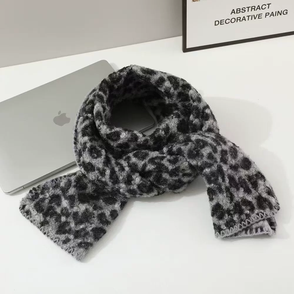 Curly lamb‑wool leopard scarf, demi‑season, European style, lightweight 0.2 kg