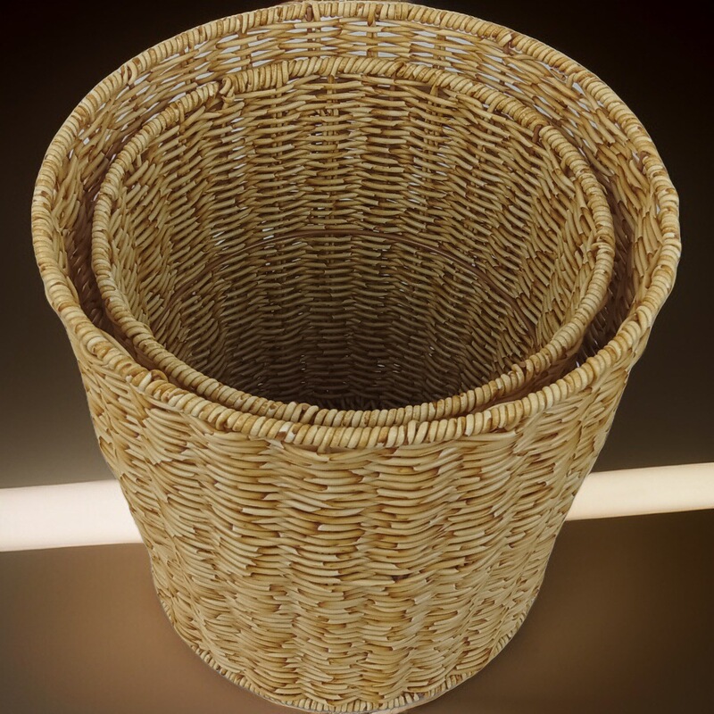 Bobei Manufacturer Yingtong Wholesale Modern Simple Retro Pastoral Plastic Imitation Rattan Hand-Woven Trash Can Storage Basket