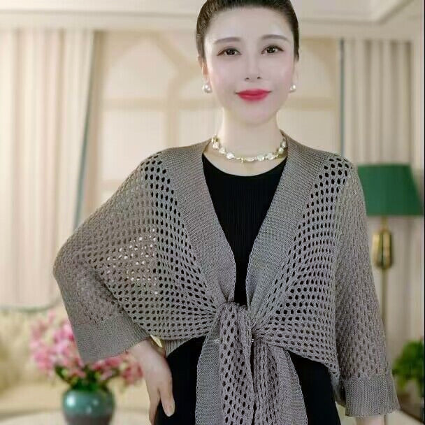 新しい女性の夏の外出日焼け止めストールのエアコンルームの外にファッションの銀糸の金の蝶の袖のニットの肩を掛けます。|undefined
