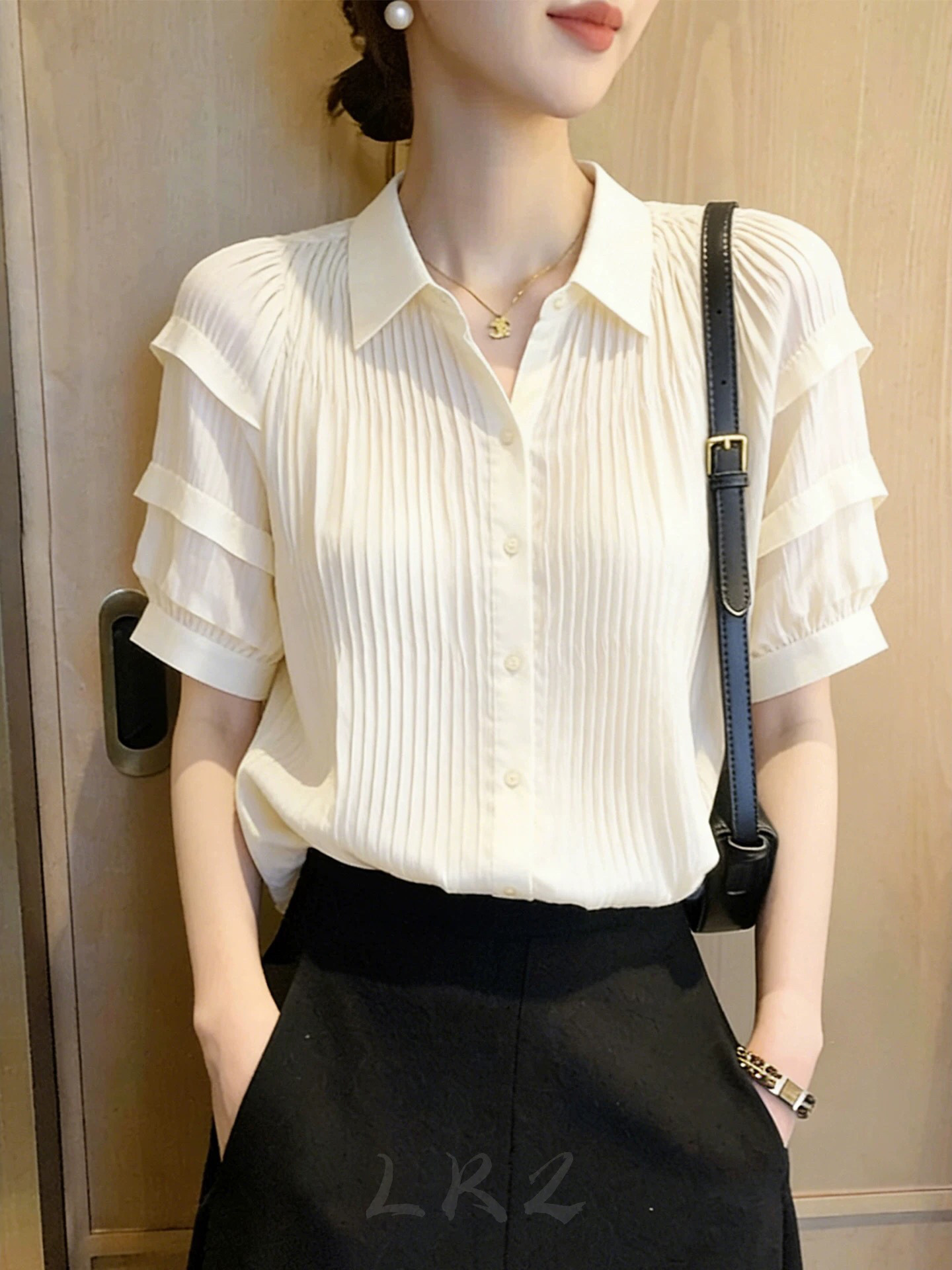 Áo sơ mi cổ Polo nữ trắng kiểu Pháp, tay ngắn, chất liệu cao cấp — màu trắng