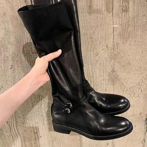 Виноградная мама тот же 2024 новый ретро рыцарь женский осенний и зимний складки из мягкой кожи большой размер сапоги расширенный цилиндр