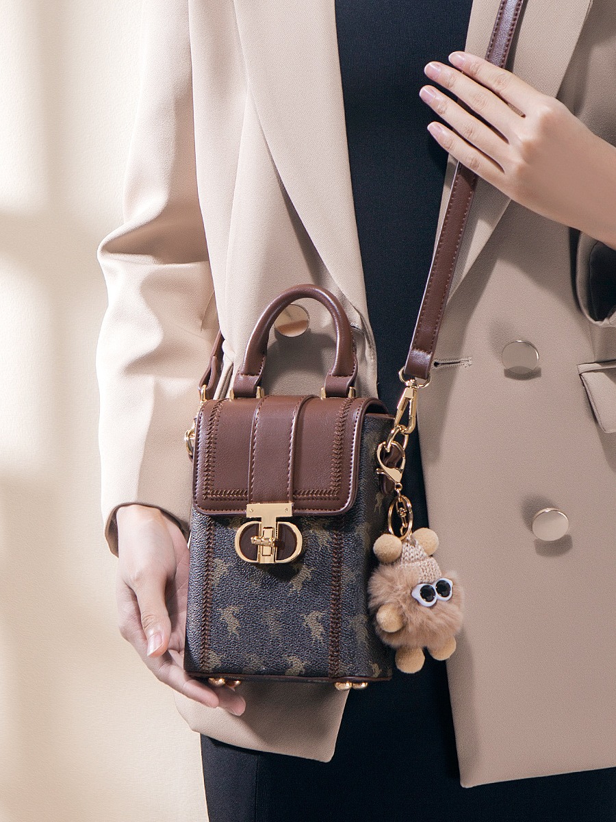 Bolso de teléfono móvil de mujer 2026 nuevo bolso de mano de mujer de verano sensación de alto nivel mini bolso de hombro