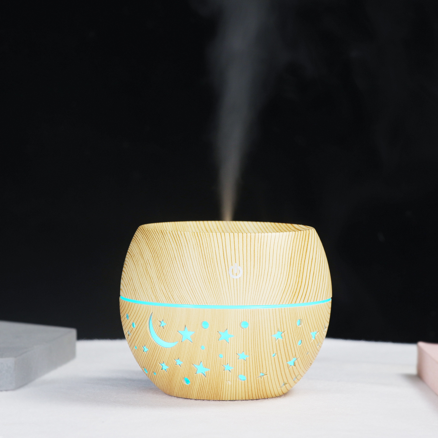 Small humidifier, creative aromatherapy, night light, air cleaner