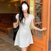 韩国chic夏季温柔减龄方领蝴蝶结印花修身显瘦小个子系带连衣裙女