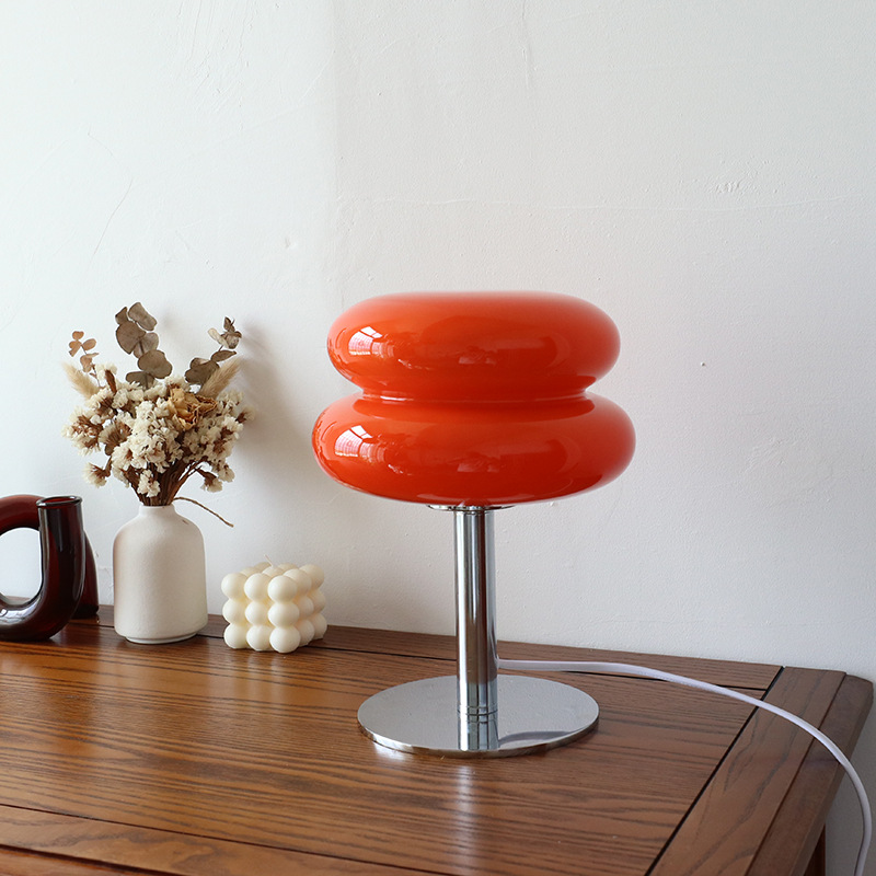 INS vidrio Bauhaus macaron lámpara de mesa lámpara de los niños dormitorio noche atmósfera neto luz roja decoración corazón de la muchacha