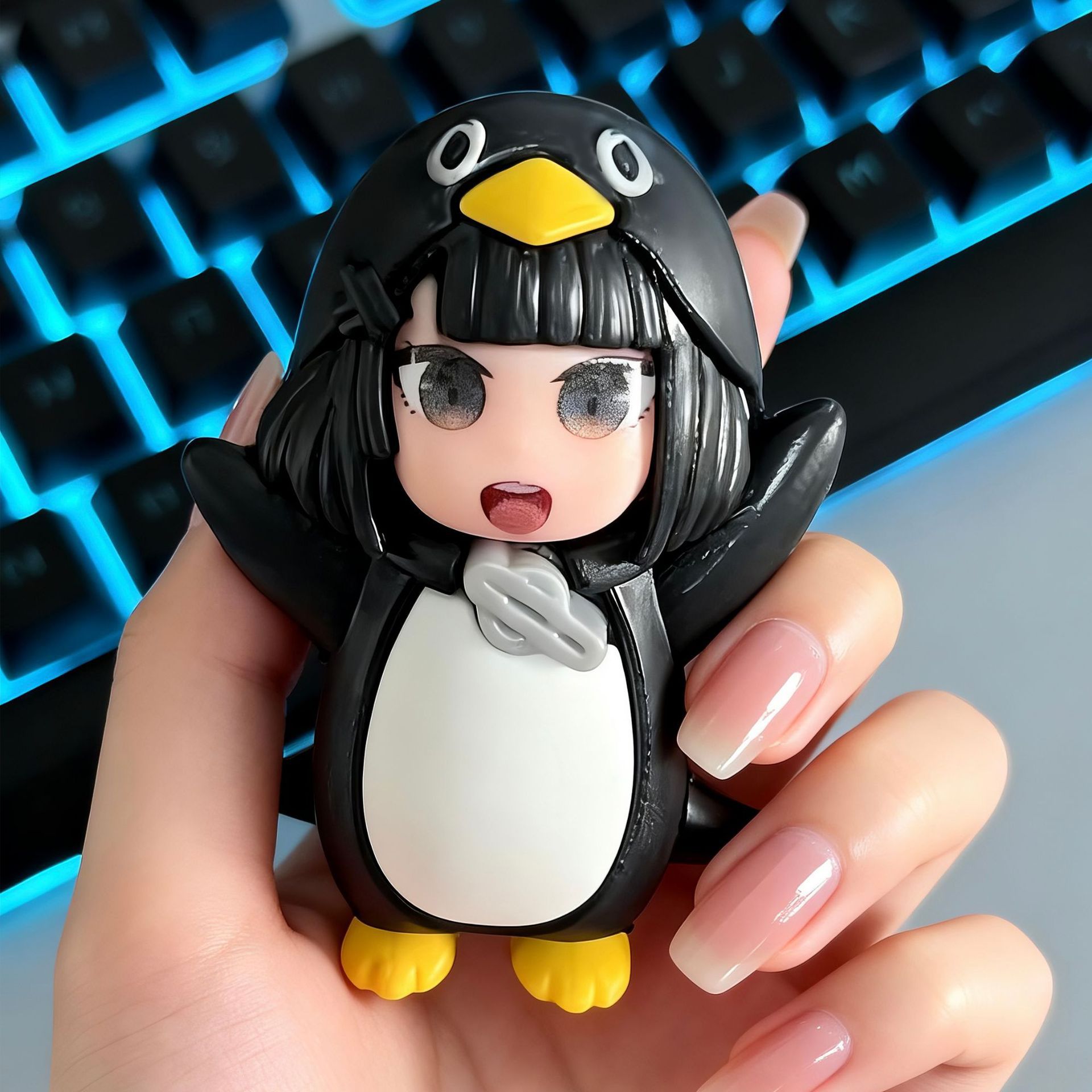 Gugu Gaga - Little Penguin【S+ Premium Edition】Administrator Penguin Figurine Model Ornament Birthday Gift
