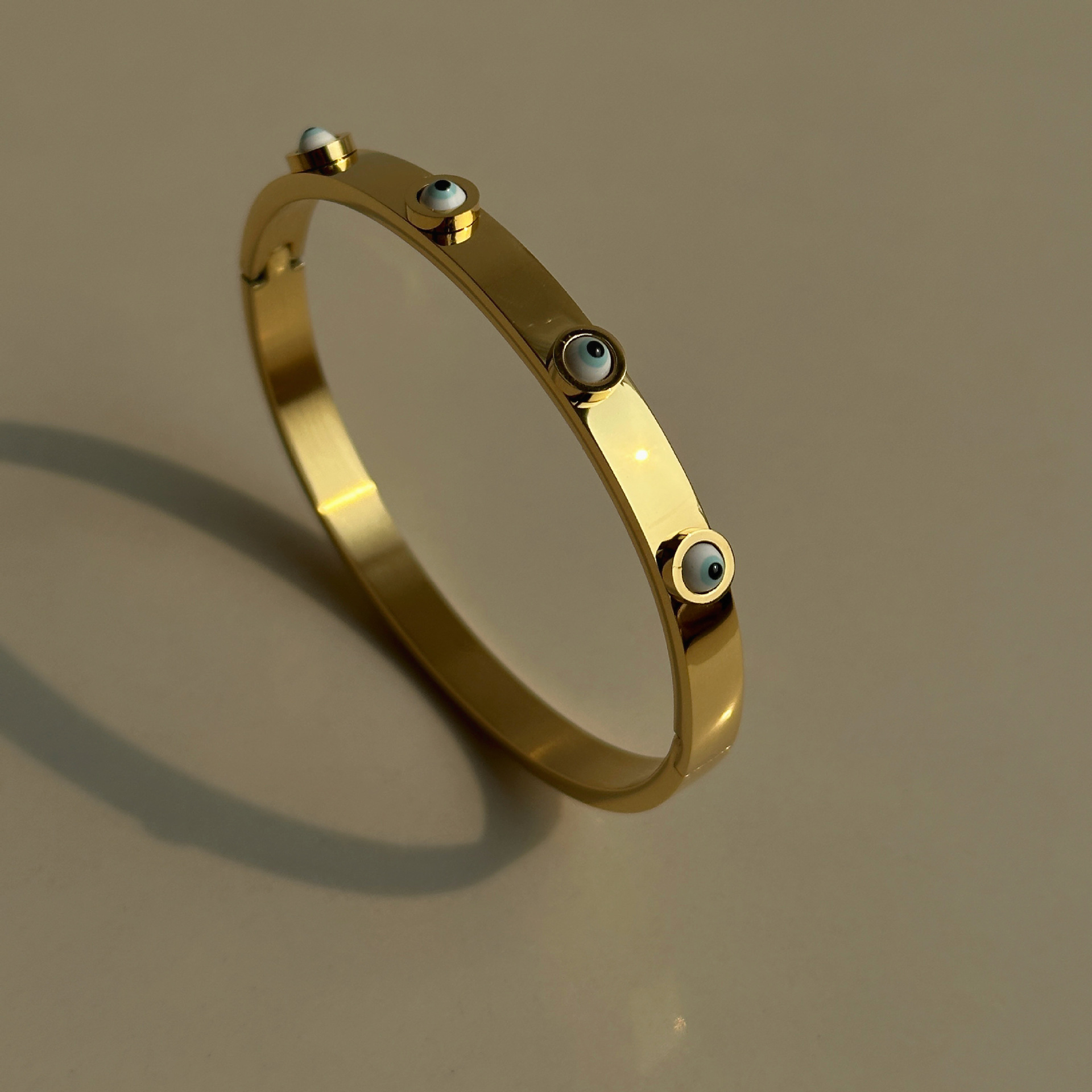 Bangle Classification 1 Piece Quantity Wholesale Simple Style Eye Titanium Steel 18k Gold Plated Zircon Bangle
