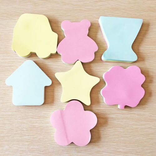 Styling sticky notes n-time stickers for students with cute cartoon girls sticky colorful sticky notes tearable post-it notes