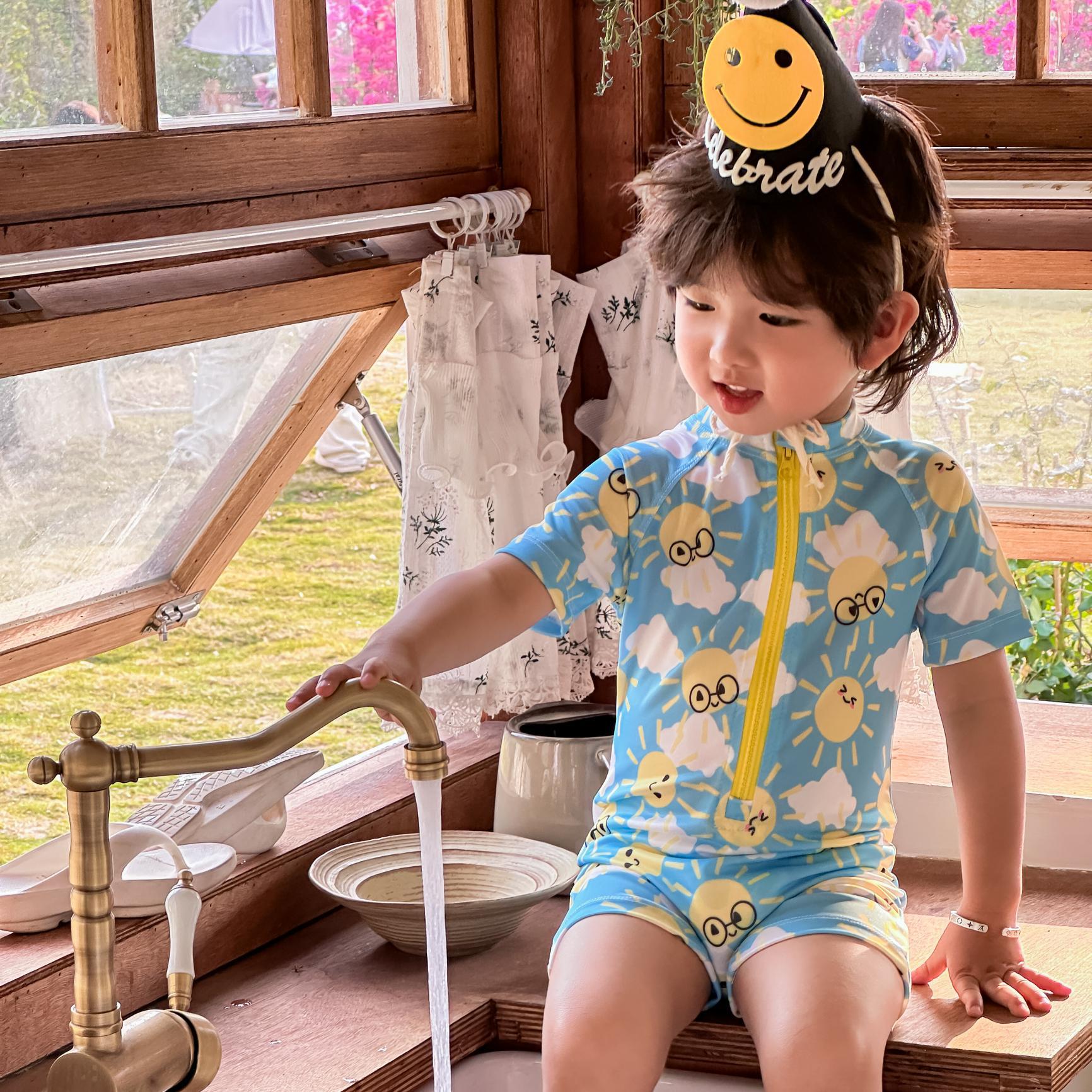 Children's cartoon cute quick dry beach swimwear for men and women…