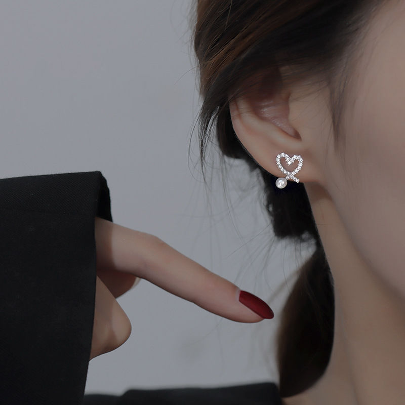 Pendientes de botón con circonitas y perlas para mujer chic_voghion.com