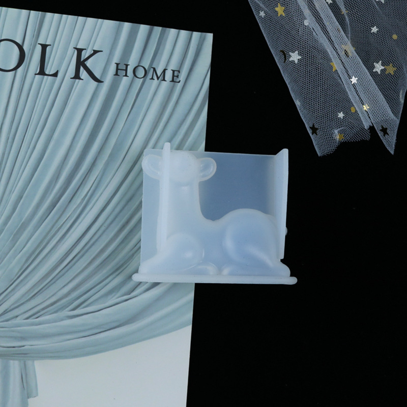 거울 새끼 사슴 곰팡이