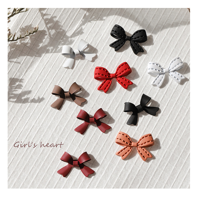 Estilo japonés de uñas arco joyería tridimensional textura mate negro y rojo 4 colores encaje francés hueco ins uñas decorativas