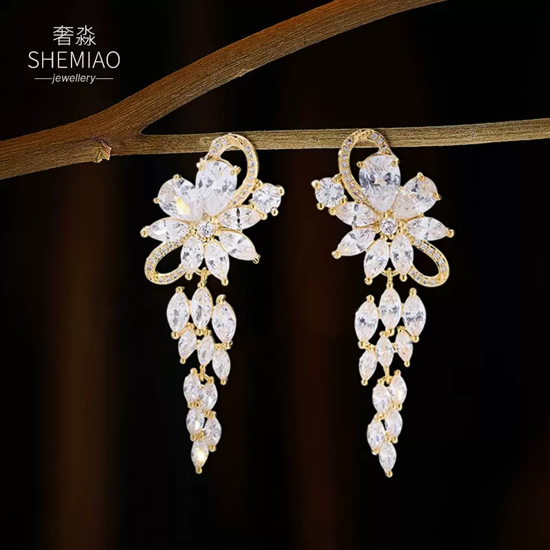 珠宝款超闪奢华满镶锆石花朵流苏耳环轻奢高级感大气晚宴新娘耳饰