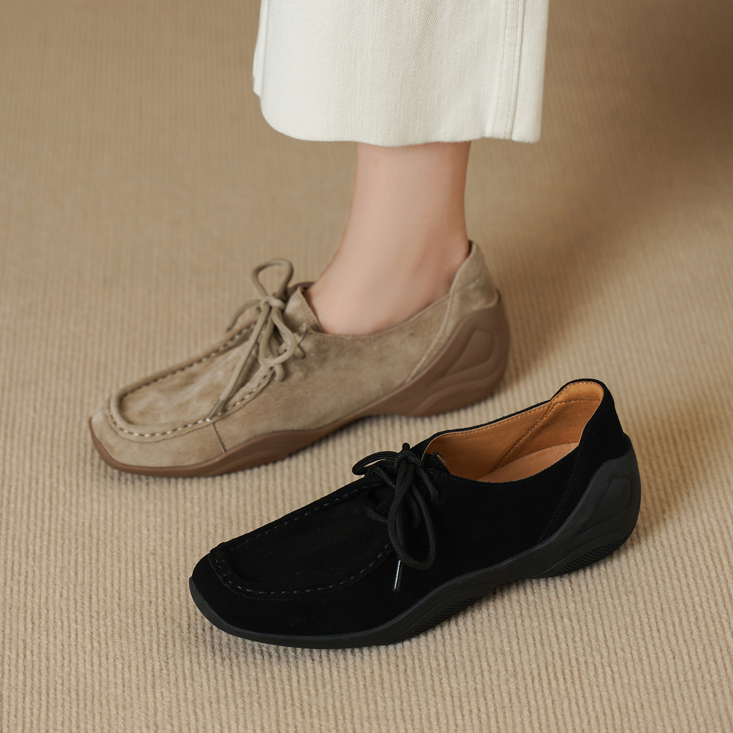 Giày lười nữ mũi vuông da cừu mềm phong cách DeTrain vintage buộc dây — đen