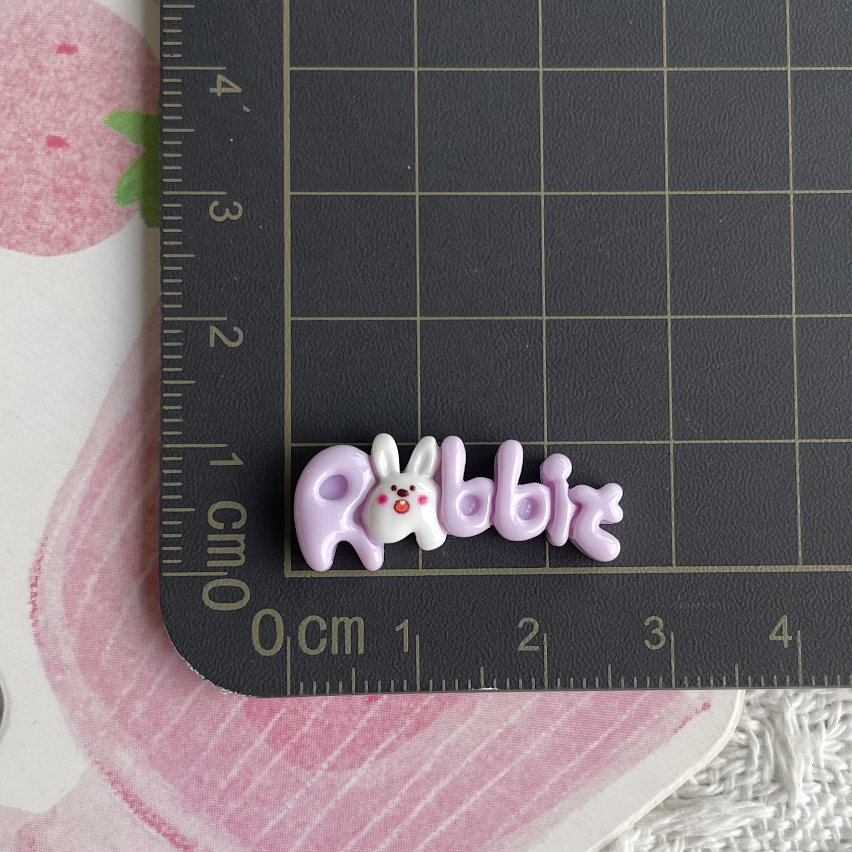 カラー英語アルファベット樹脂アクセサリーsmile字カードヘアクリップキーホルダー携帯ケースアクセサリー手作り