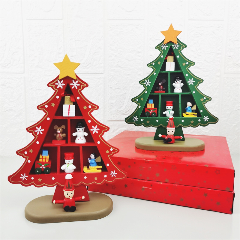 クリスマスの木製の格子の人形のクリスマスツリーdiyは家のデスクトップの置物のテーブルの装飾用品をつづり合わせます。|undefined