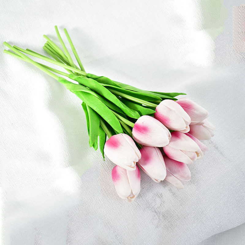 Pu hidratante tulipán flor artificial flor falsa fiesta de boda decoración del hogar flor comercio exterior transfronterizo fábrica de flores al por mayor