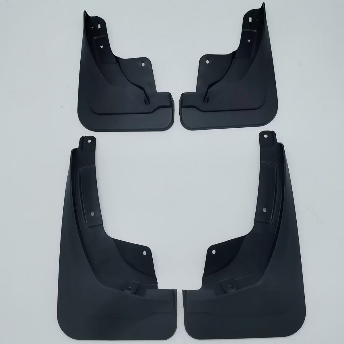 Adecuado para guardabarros de la camioneta Jiangling Baodian 2025 guardabarros de la camioneta Yuhu 2025