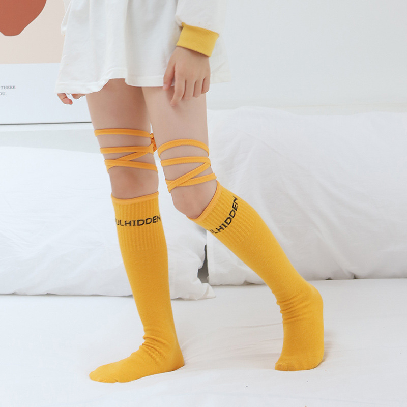 옐로우 레이스 업 글자 미드 튜브 스타킹 캔디 컬러