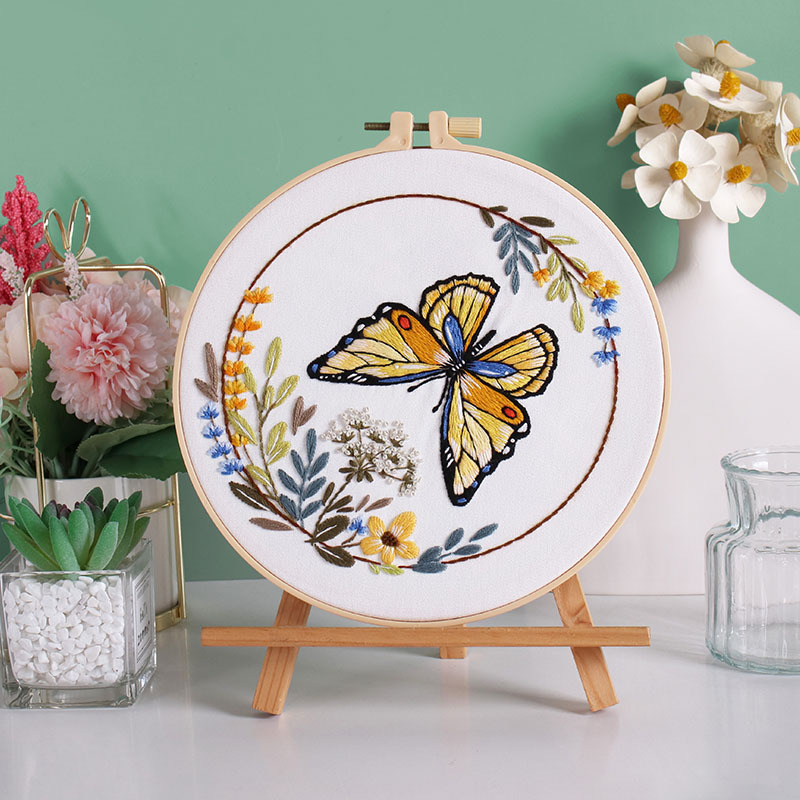 Original nuevo paquete de materiales de bordado DIY mano mariposa amor flores mariposa kit de bordado cruzado venta caliente Inglés creativo