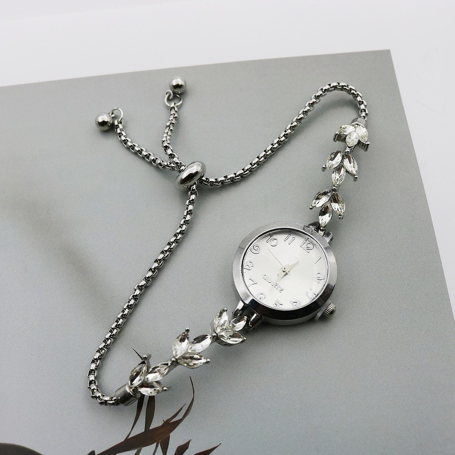 跨境爆款镶钻圆形数字女士手表自由调节抽拉式女款石英时装手链表