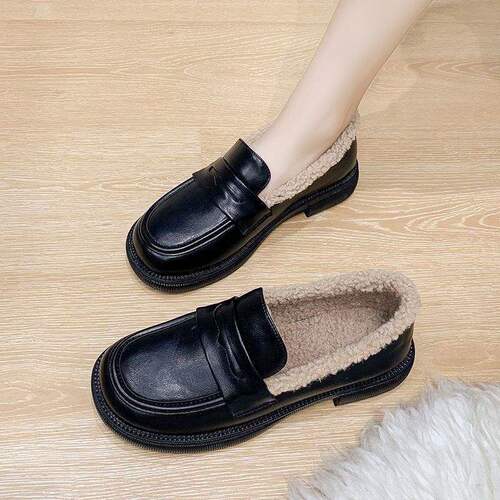 Lamb hair soft leather soft soled loafer shoes women's new mold-in shoes winter with velvet British retro small leather shoes