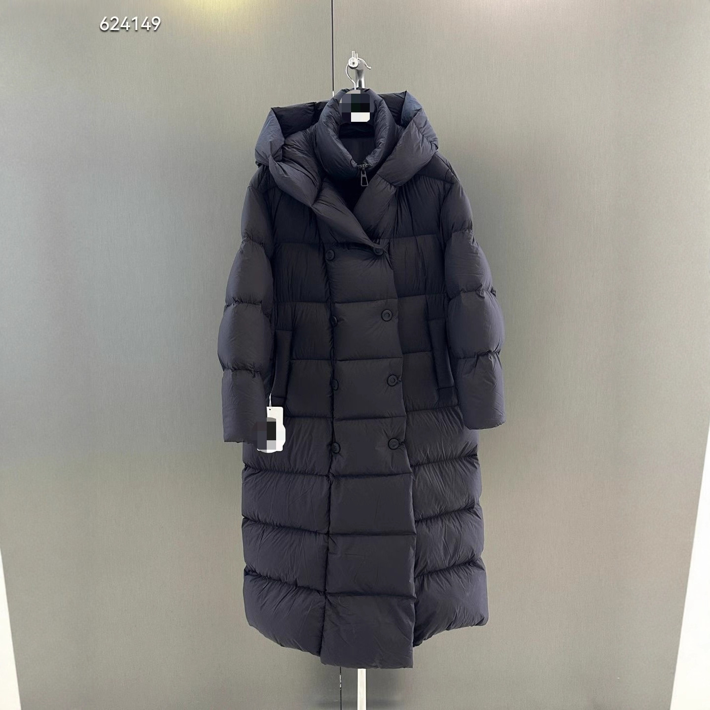 2025秋冬新款 帅气休闲 经典时髦 连帽立领曹达加厚保暖鹅绒服 批