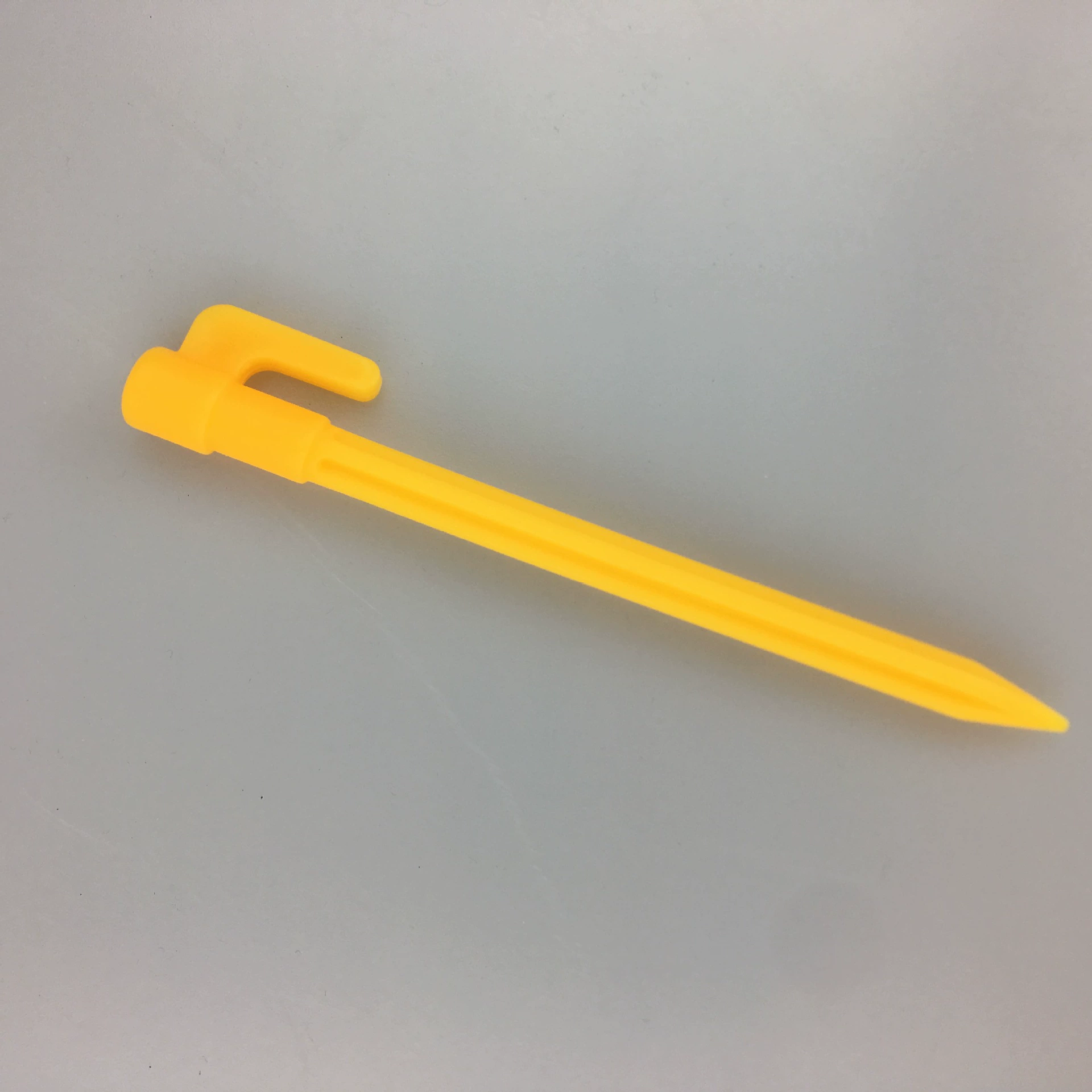 Ленивый надувной воздушный диван в наличии Открытый Кемпинг Палатка земля ногтей пляжный коврик ветрозащитный желтый пластик зеленый