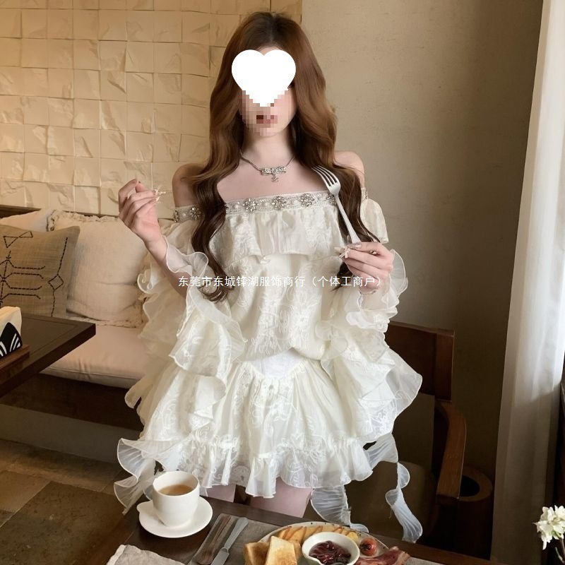 法式纯欲镶钻荷叶边不规则上衣女夏季新款设计感刺绣半身裙两件套|undefined
