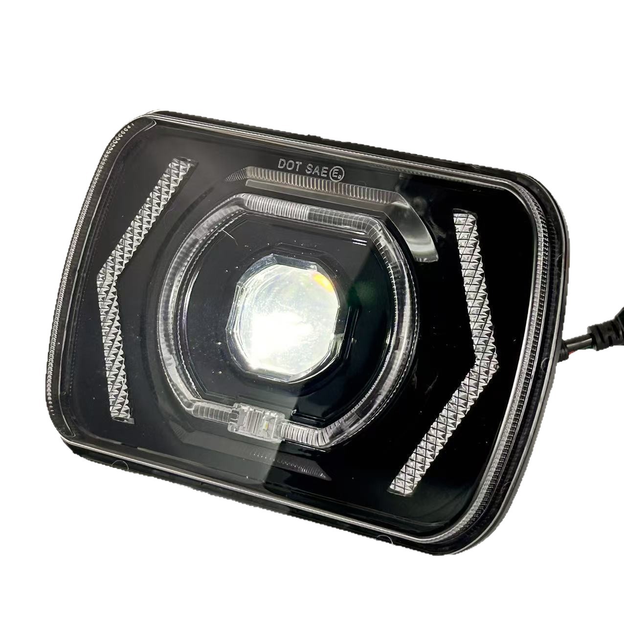 Lente de 7 pulgadas Wrangler faro rojo diablo ojo izquierdo y derecho con flecha auto modificado faro LED vehículo todoterreno