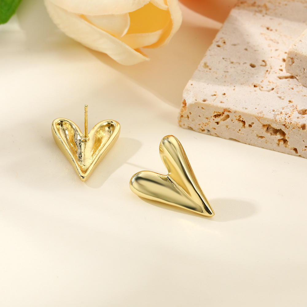 1 Pair Quantity 1 Pair Simple Style Heart Shape Plating Copper Gold Plated Ear Studs