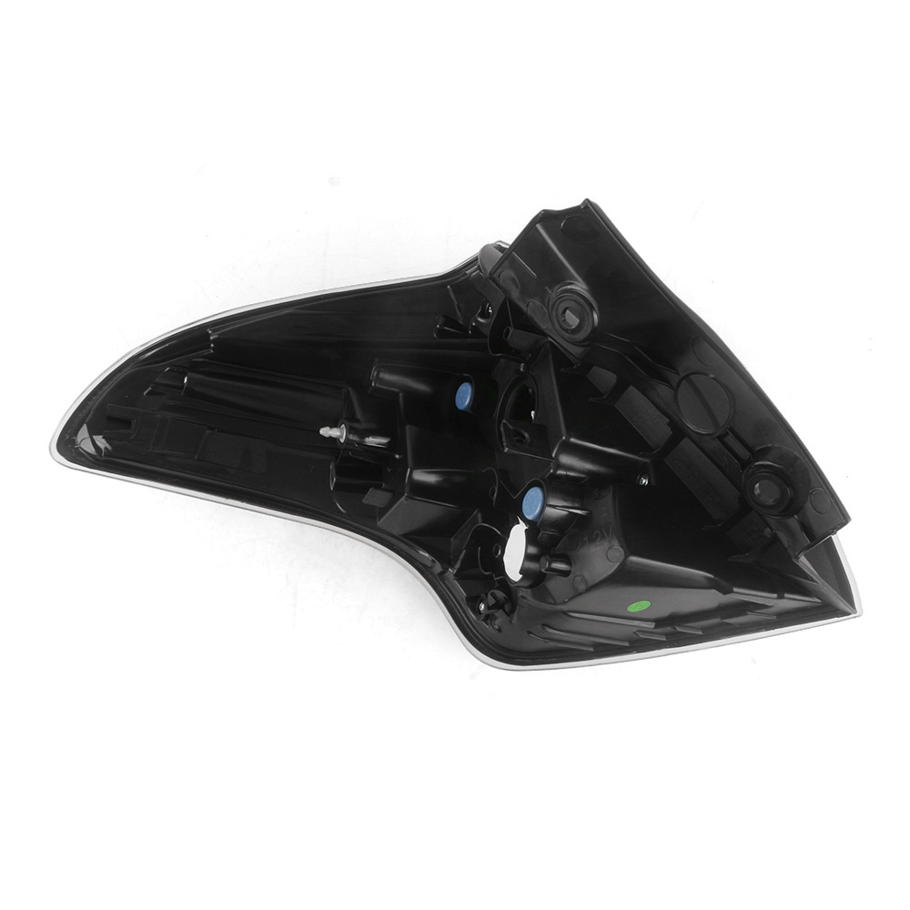 Aplicable a la nueva luz trasera RAV4 Rongfang 16 - 19 RAV4 conjunto de luz trasera luz de freno conjunto de luz combinada externa