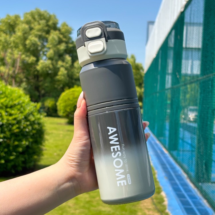 Taza de aislamiento deportivo simple 316 de acero inoxidable de alta capacidad para beber taza de agua de alto valor de la cara nueva hervidora