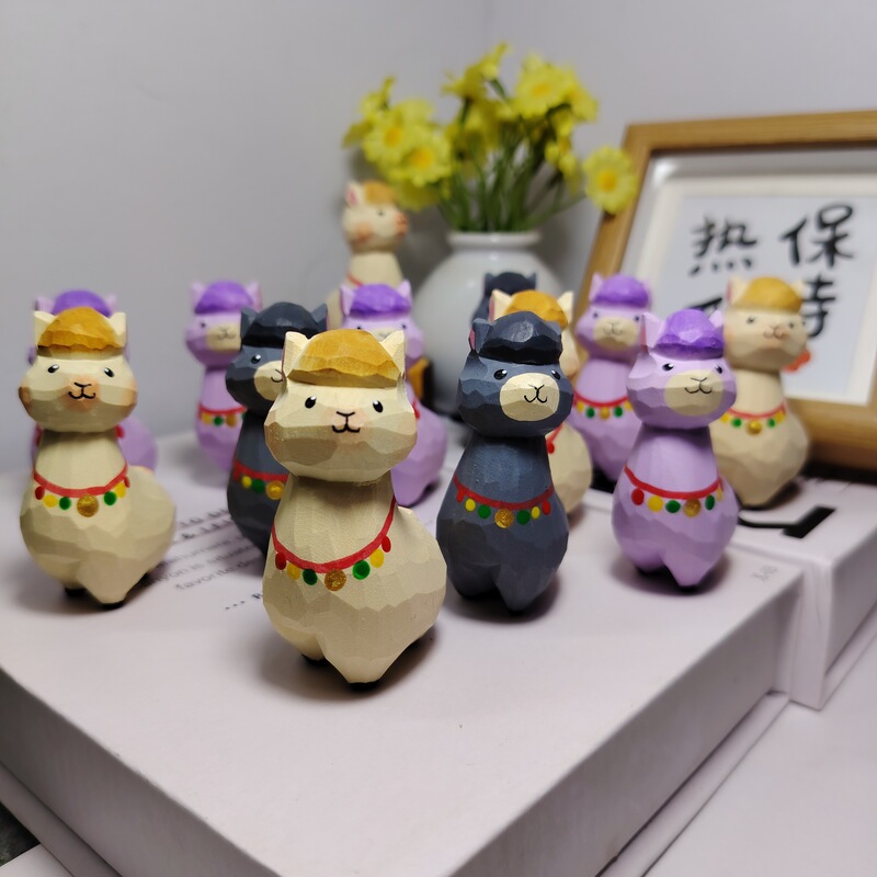 Cute Little Sheep Wood Carving, Alpaca Wooden Crafts, Creative Birthday Gifts for Friends, Office Desktop Ornaments