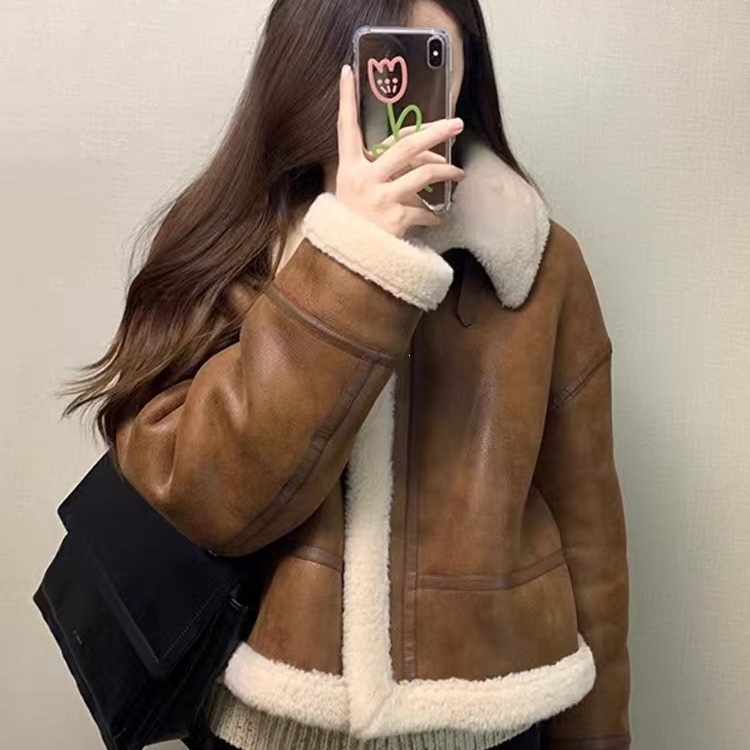 2026美拉德皮毛一体短款外套女士秋冬季新款仿羊羔毛上衣深棕色
