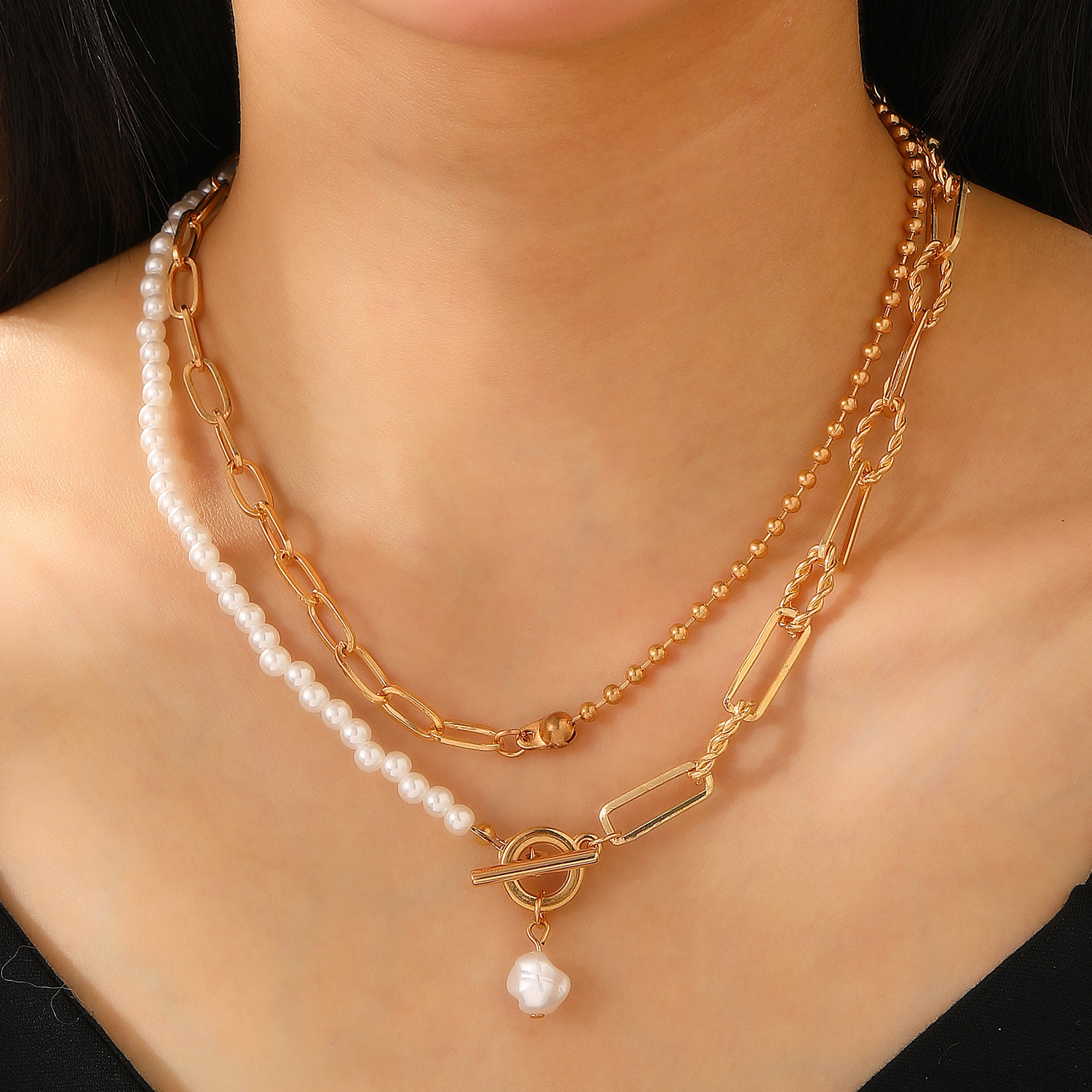 Luxe parelketting voor dames met magnetische sluiting_voghion.com