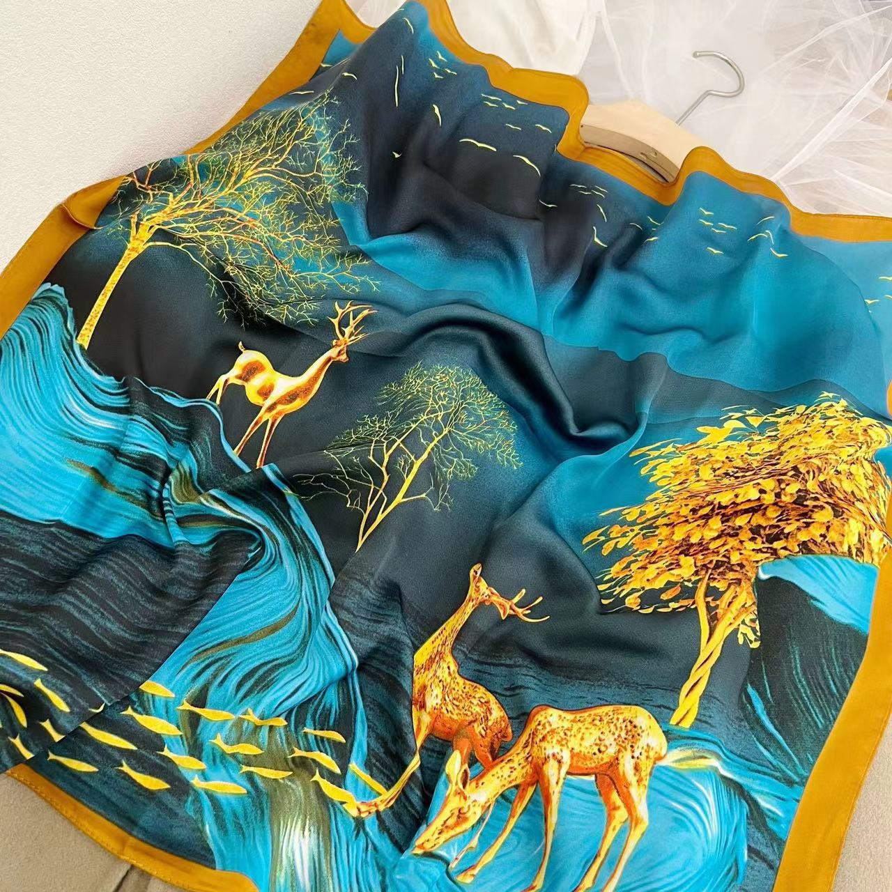 Verano nuevos productos de moda versátil delgado regalo bufandas de seda 70 bufandas cuadradas bufandas de seda bufandas decorativas bufandas bufandas para la madre al por mayor